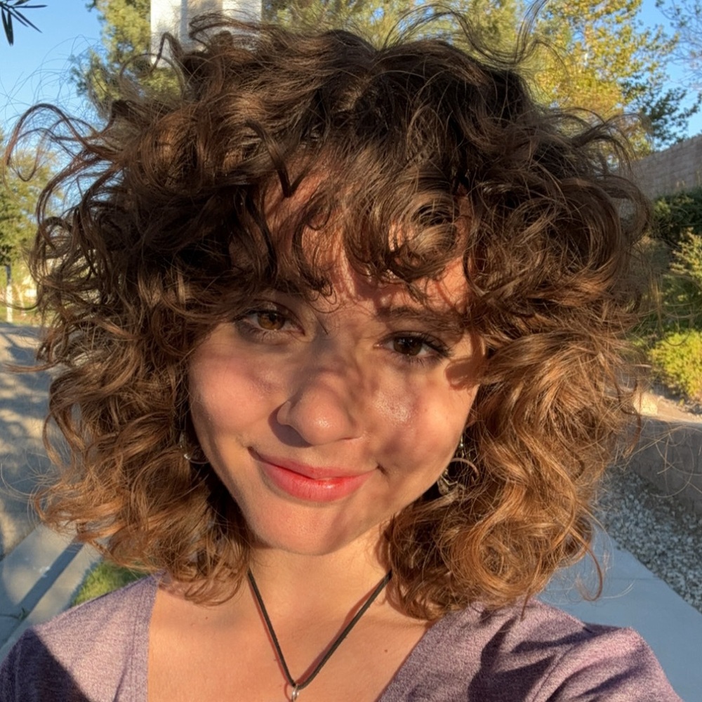 Meet your Posher, Alina